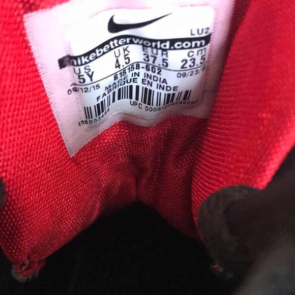Nike hightop red and black basketball court - Picture 2 of 3
